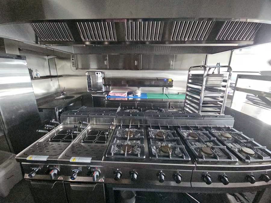 Bertos Macros 700 cooking island installed at Zigumar Restaurant, St Paul's Bay