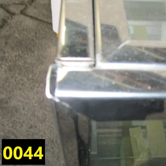 Refrigerated pastry display cabinet with 2 shelves and vertical front glass, +0°/+8°C - DAMAGED
