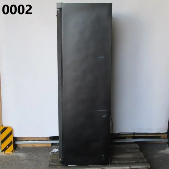 Upright bottle cooler 373 liters with glass door and 5 shelves, +1°/+10°C - Color black - SECOND-HAND