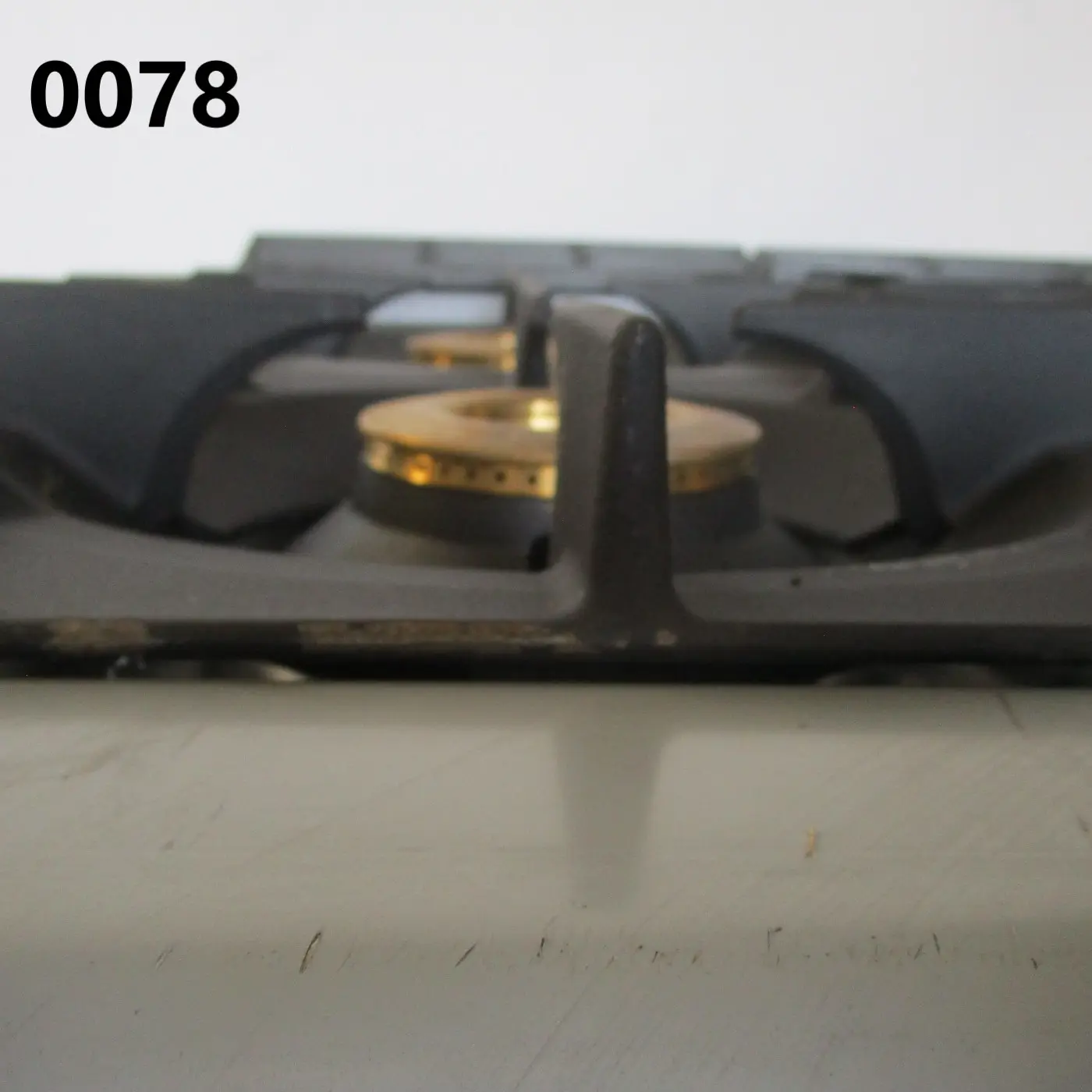 Gas range with 4 burners on closed cabinet, pressed working top - DAMAGED