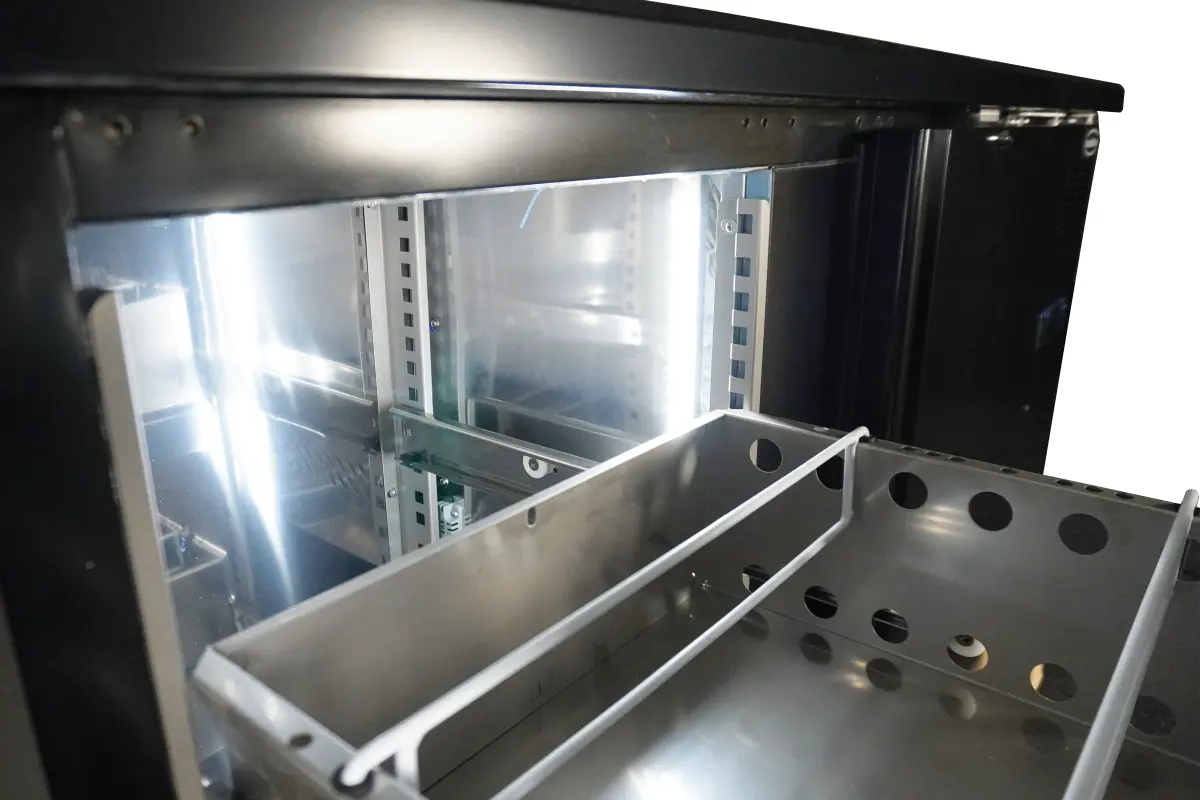 BARCOOLER BLACK 3 DOORS AND 2 DRAWERS