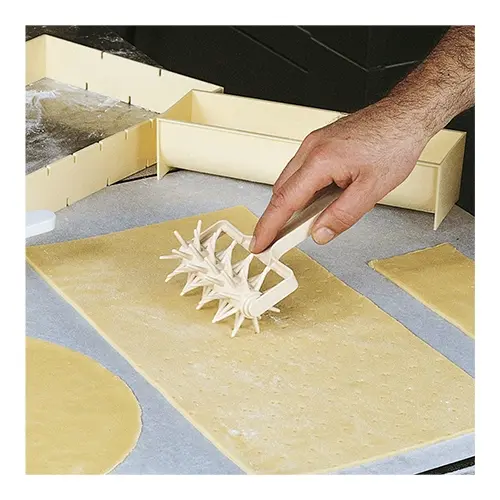 BREAD ROLLER