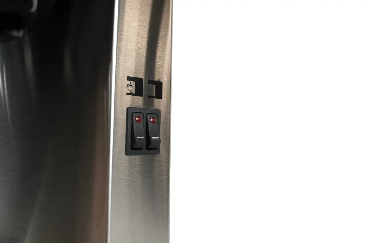 COFFEE MACHINE INCL. 2 GLASS COFFEE JUGS 1.8L