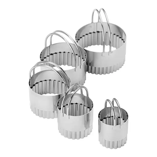 S/S FLUTED DOUGH CUTTER SET + HANDLE 5PCS