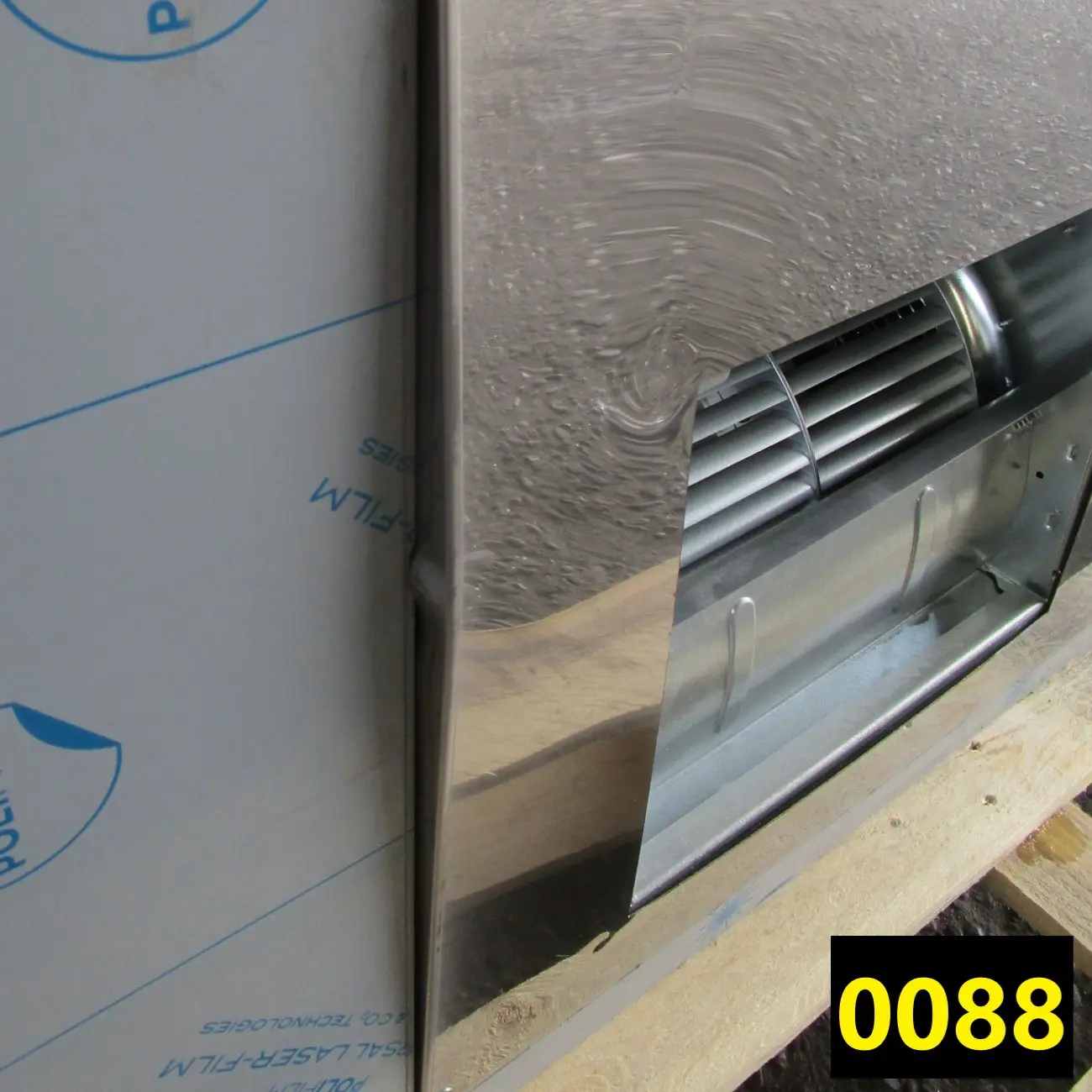 Wall-mounted hood Snack version with motor, lighting and speed governor, 2400x1100 mm - DAMAGED