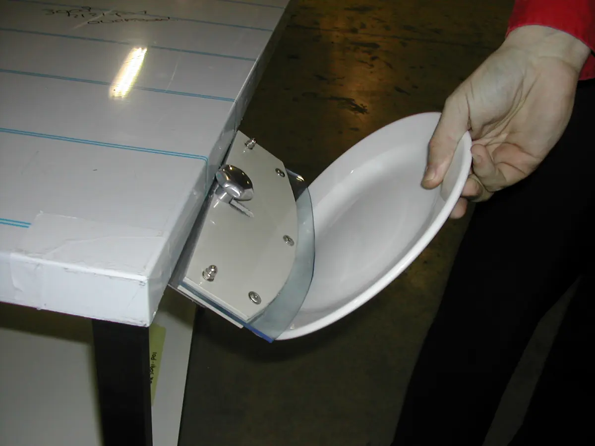 PLATE SCRAPER