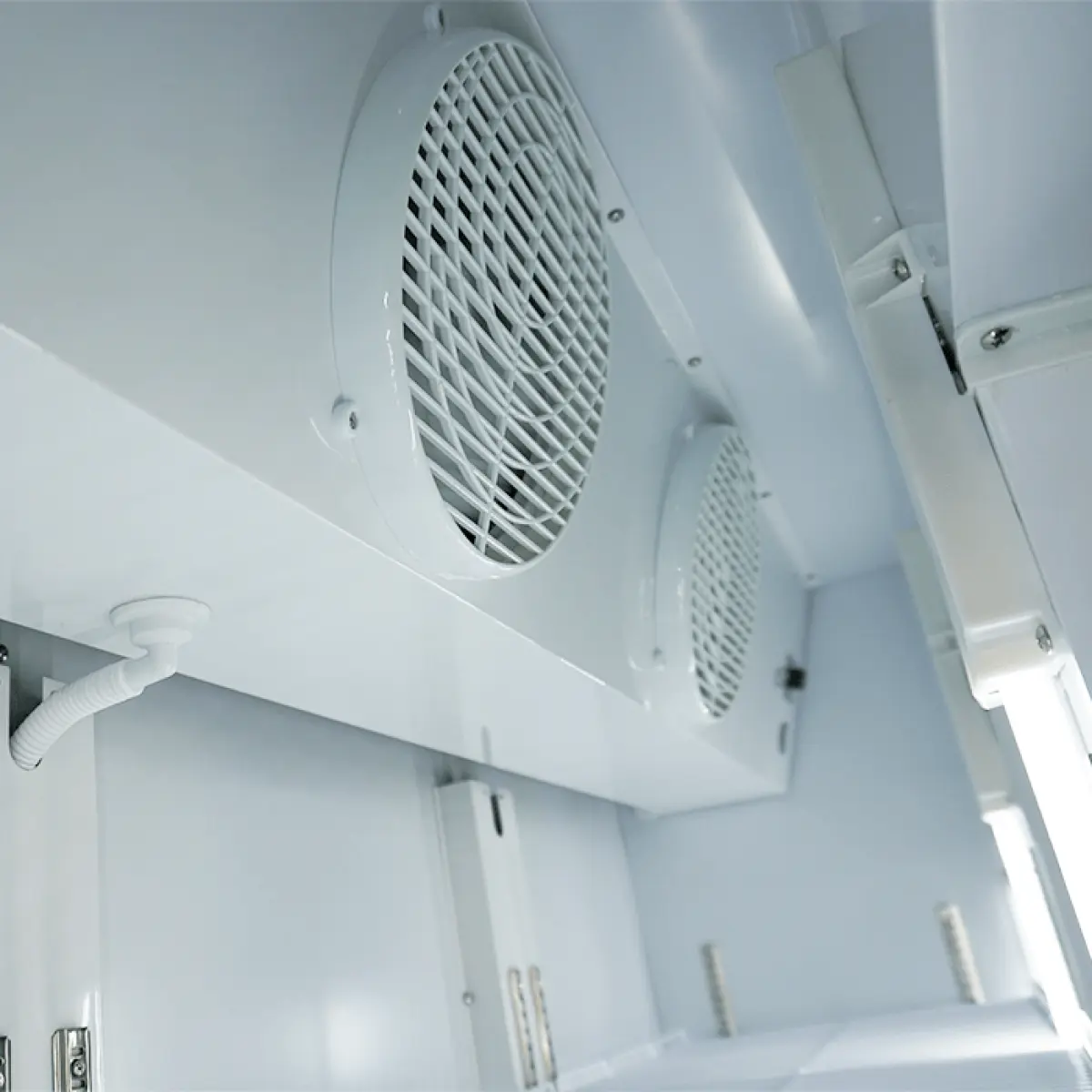 SUPERMARKET FRIDGE 3 GLASS DOOR MERCHENDISER 160X65