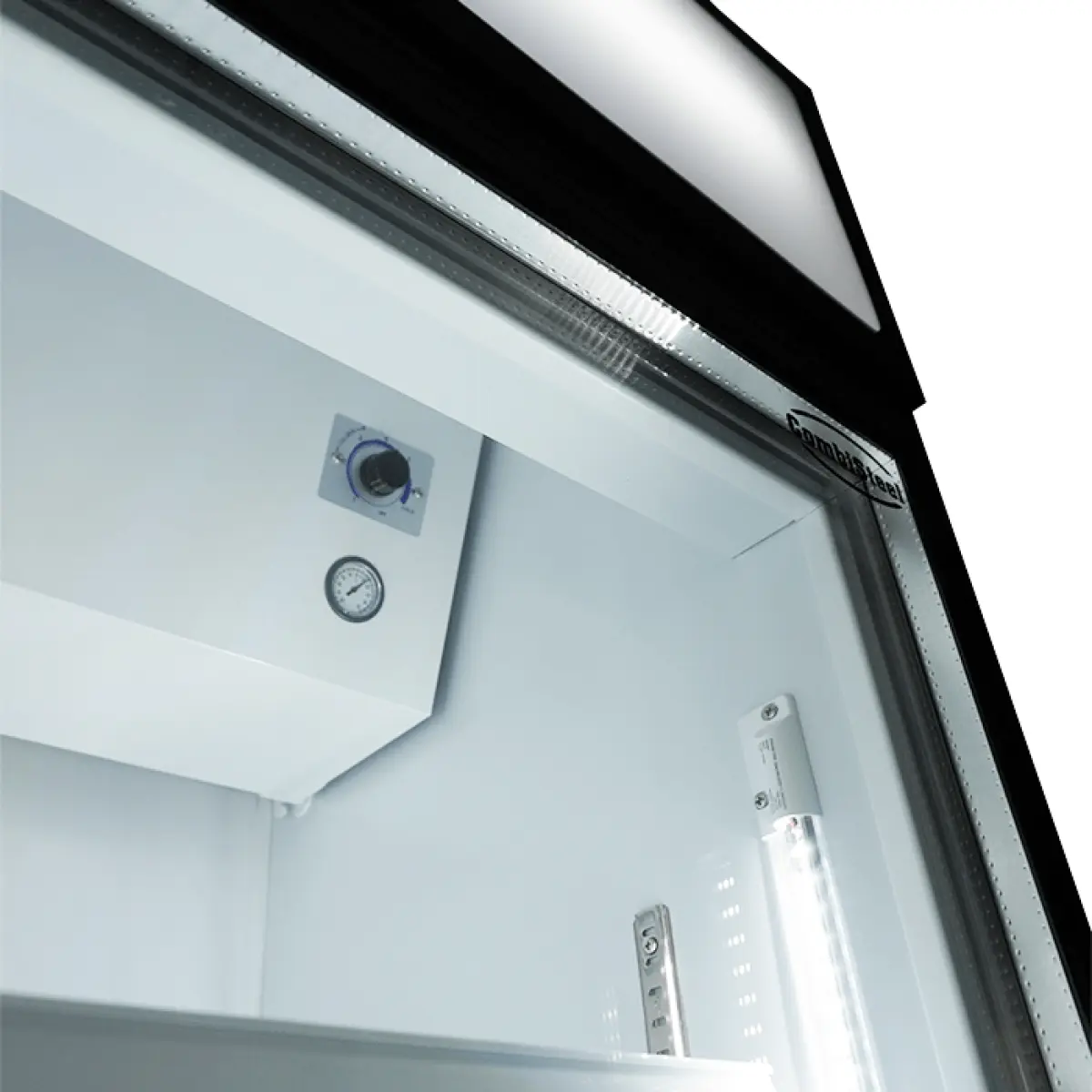 SUPERMARKET FRIDGE 3 GLASS DOOR MERCHENDISER 160X65