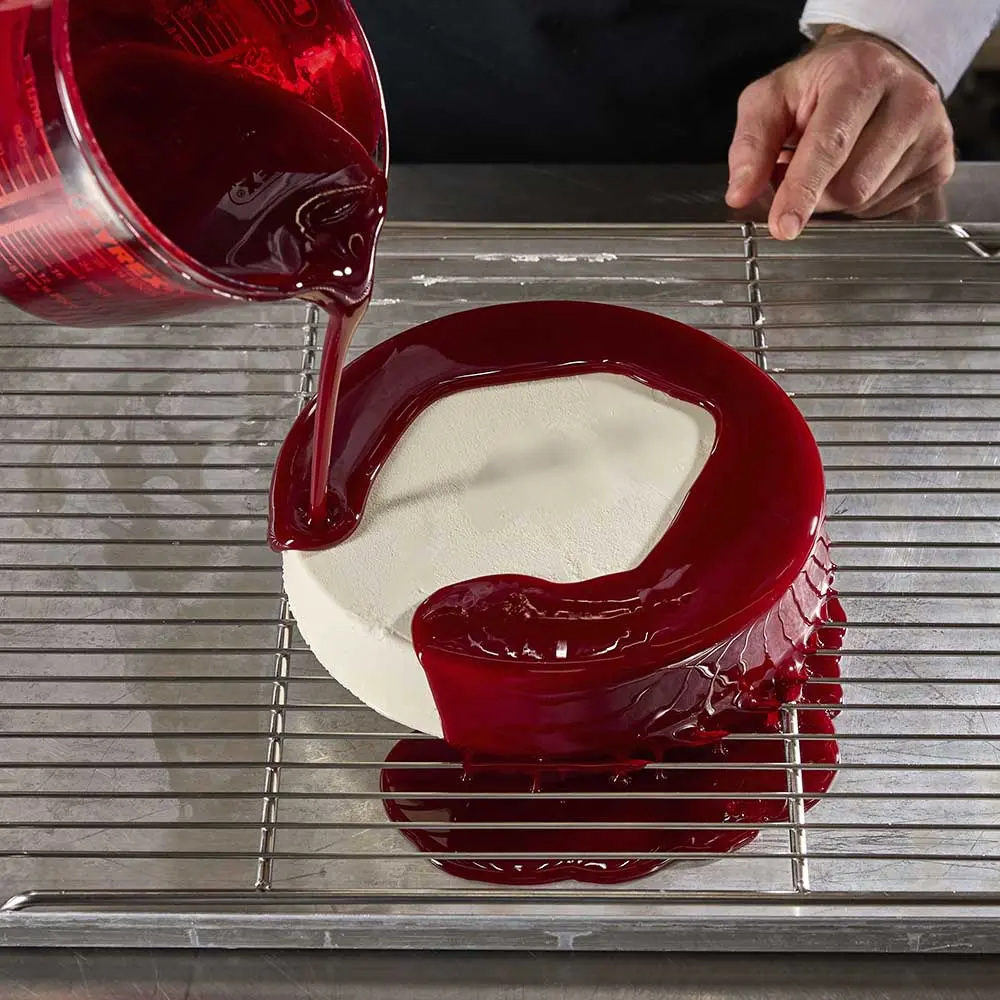 VL140 DISPOSABLE CAKE MOULDS